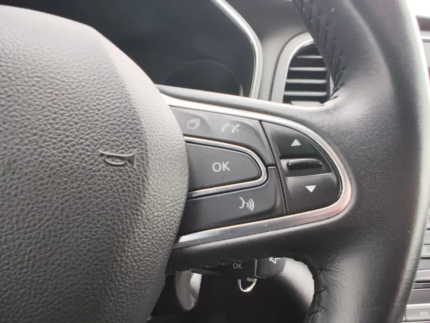 Cumpara/ Vinde online Renault Megane 2018 SH, la cel mai bun pret pentru tine!
