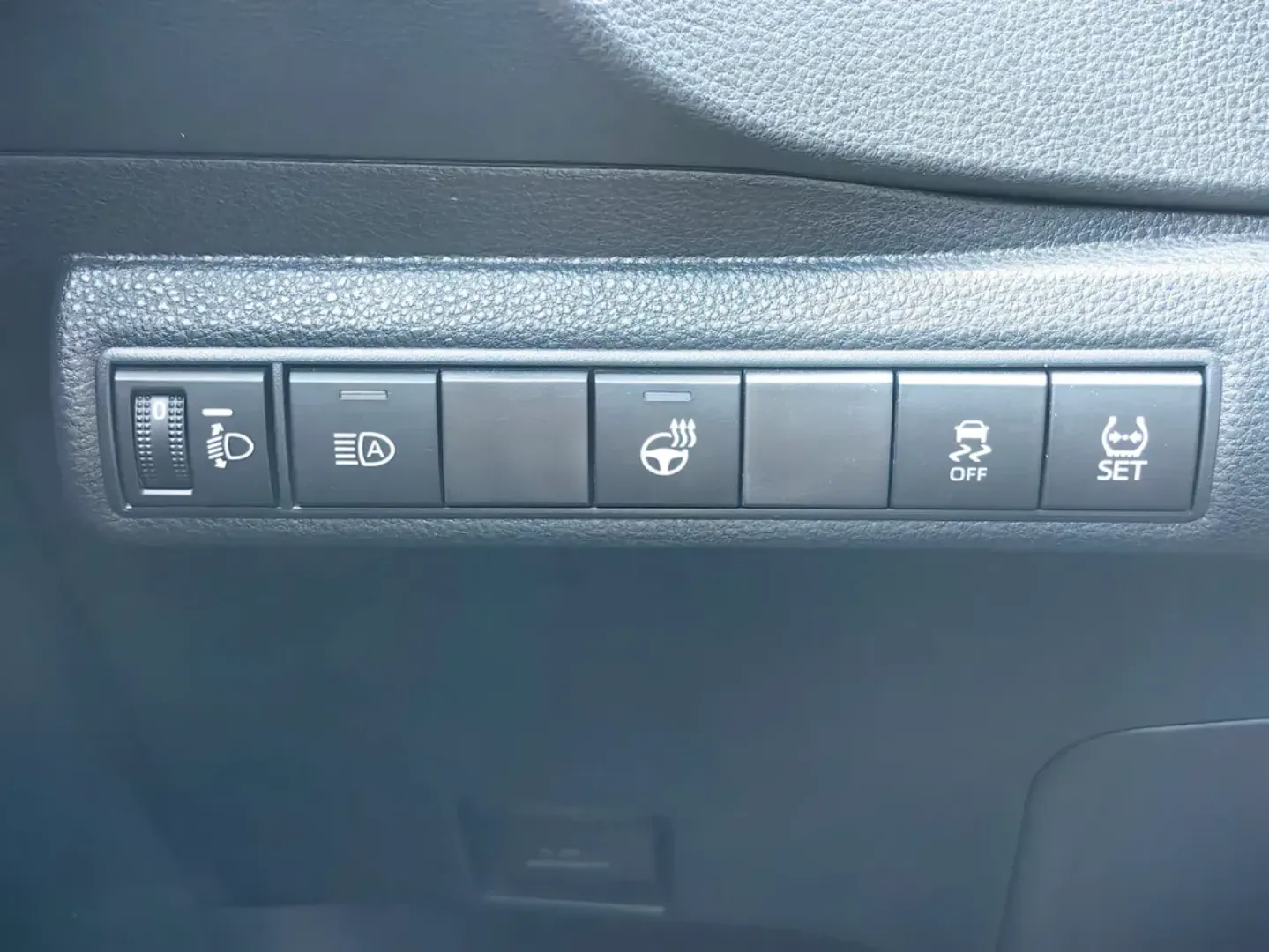 Cumpara/ Vinde online Toyota Corolla 2022 SH, la cel mai bun pret pentru tine!