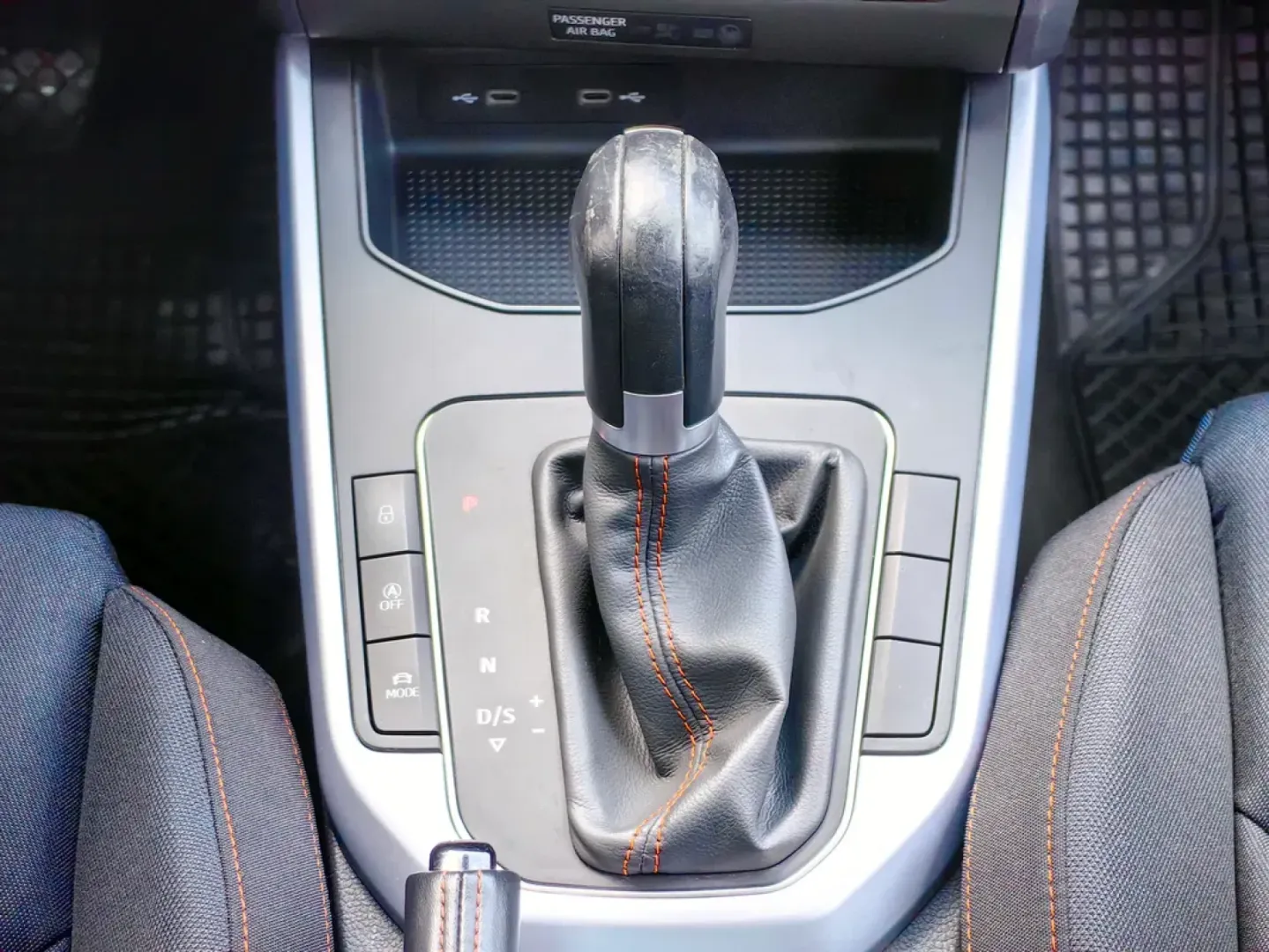 Cumpara/ Vinde online Seat Arona 2022 SH, la cel mai bun pret pentru tine!