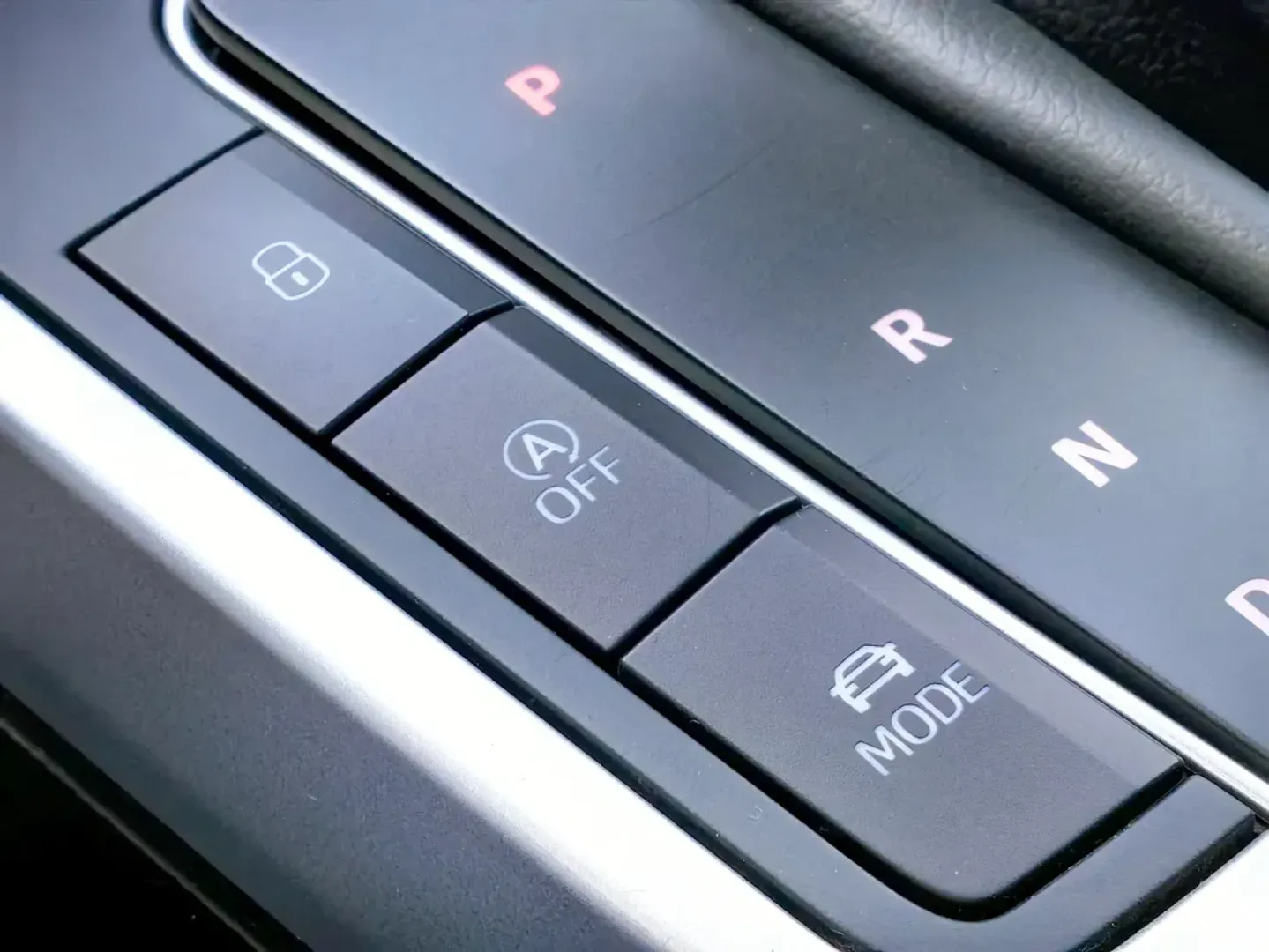 Cumpara/ Vinde online Seat Arona 2022 SH, la cel mai bun pret pentru tine!