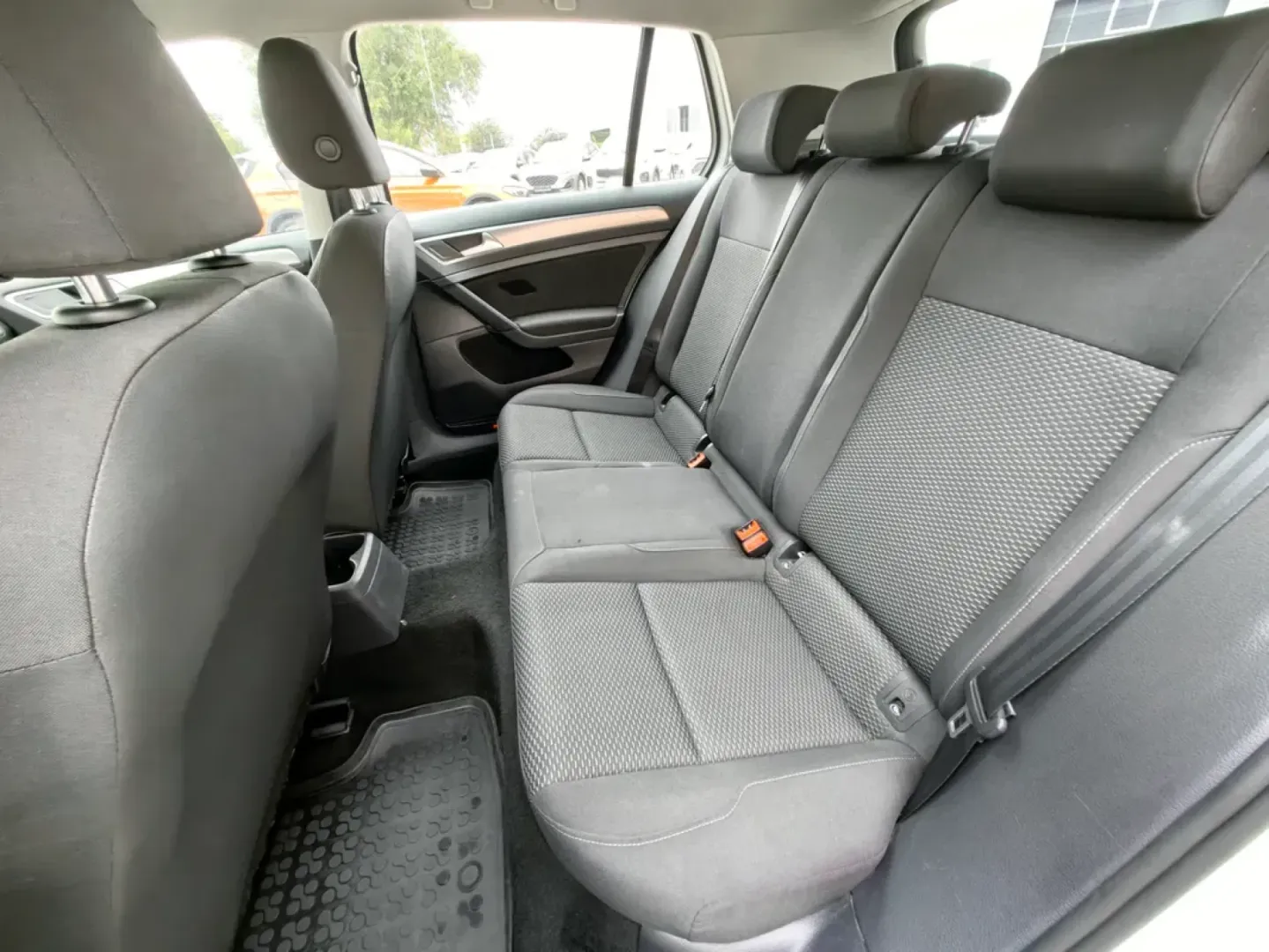 Cumpara/ Vinde online Volkswagen Golf 2020 SH, la cel mai bun pret pentru tine!