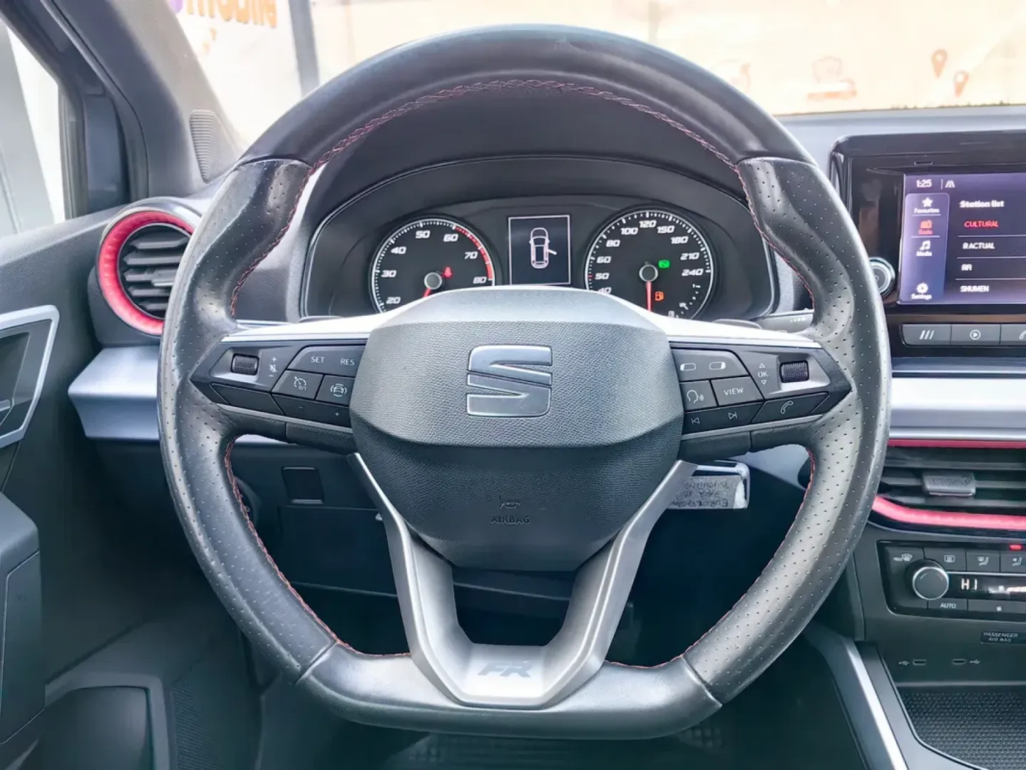 Cumpara/ Vinde online Seat Arona 2022 SH, la cel mai bun pret pentru tine!