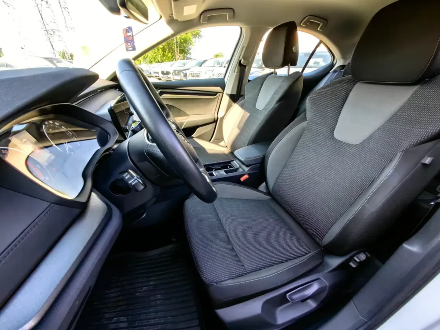 Cumpara/ Vinde online Skoda Octavia 2023 SH, la cel mai bun pret pentru tine!