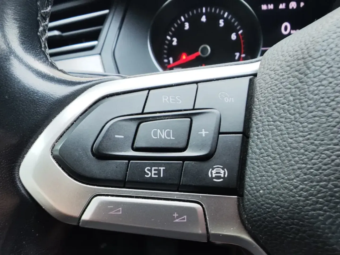 Cumpara/ Vinde online Volkswagen Passat 2020 SH, la cel mai bun pret pentru tine!