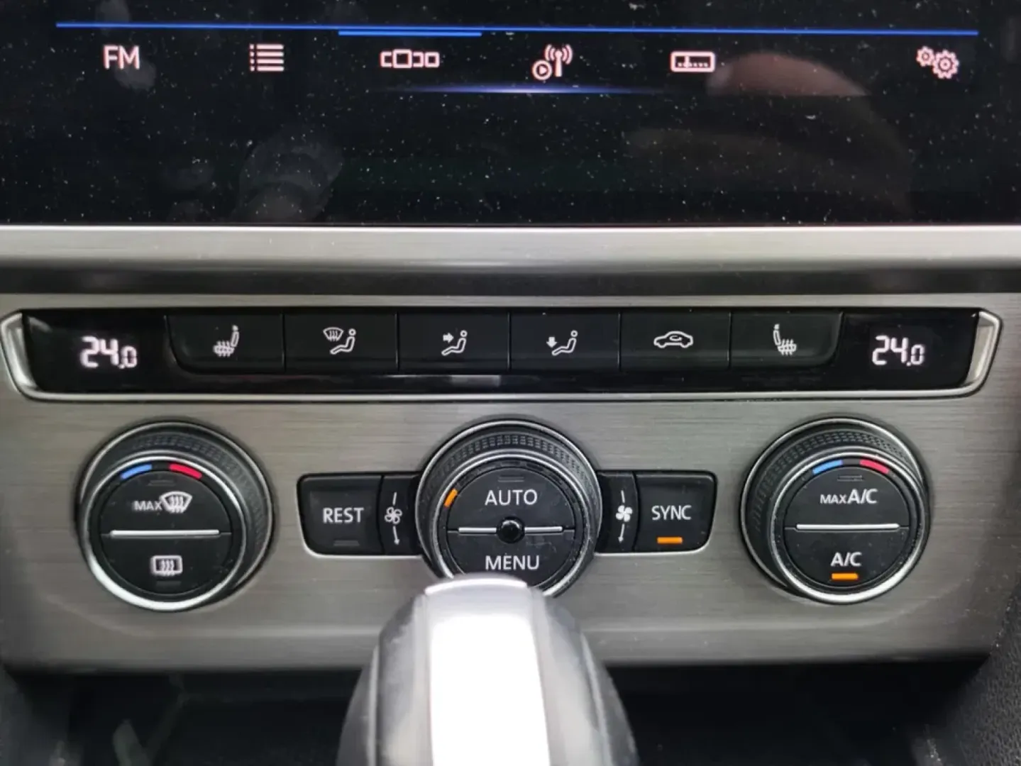 Cumpara/ Vinde online Volkswagen Passat 2020 SH, la cel mai bun pret pentru tine!