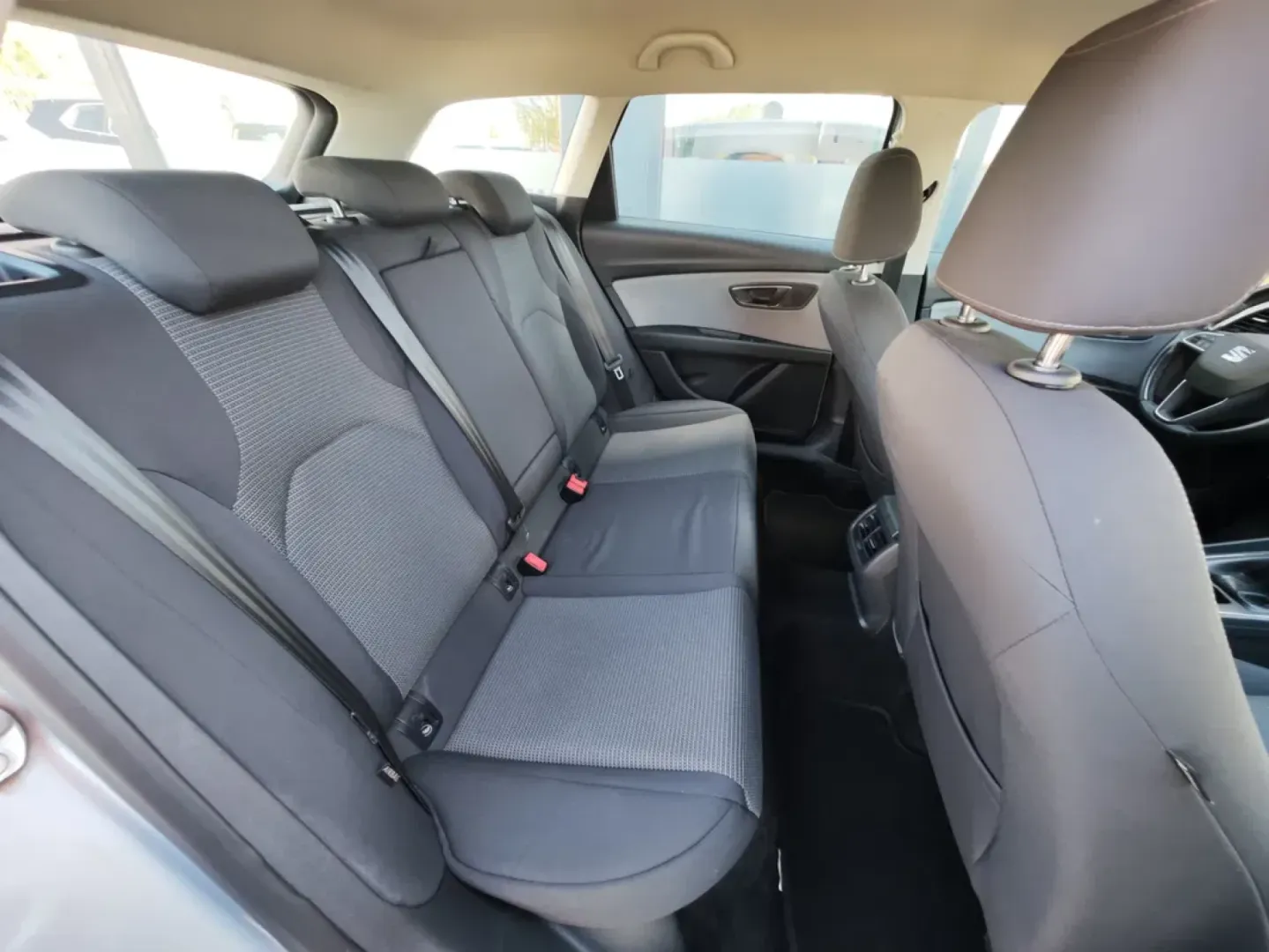 Cumpara/ Vinde online Seat Leon 2018 SH, la cel mai bun pret pentru tine!