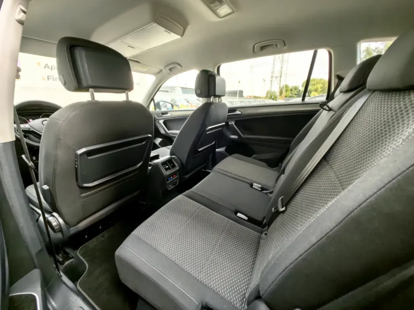 Cumpara/ Vinde online Volkswagen Tiguan 2021 SH, la cel mai bun pret pentru tine!