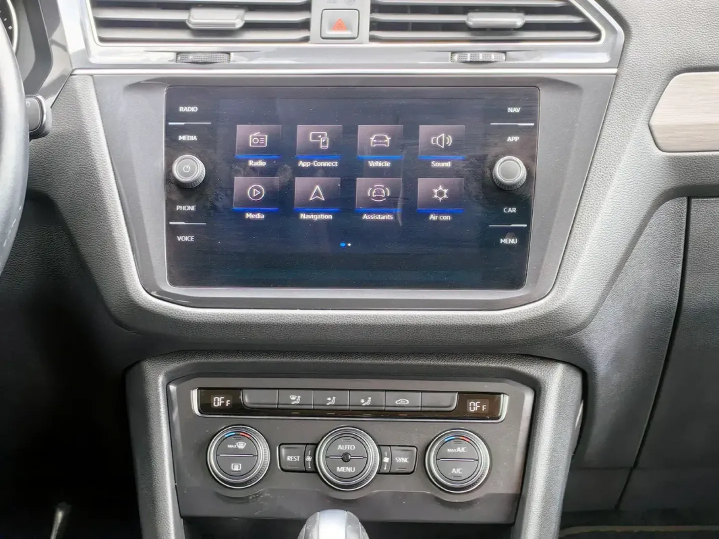 Cumpara/ Vinde online Volkswagen Tiguan 2021 SH, la cel mai bun pret pentru tine!