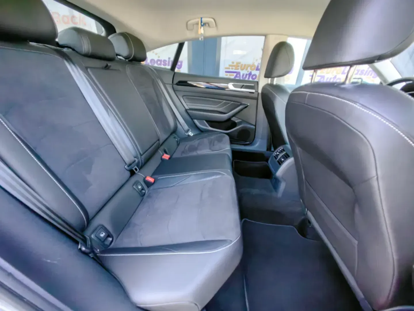 Cumpara/ Vinde online Volkswagen Arteon 2022 SH, la cel mai bun pret pentru tine!