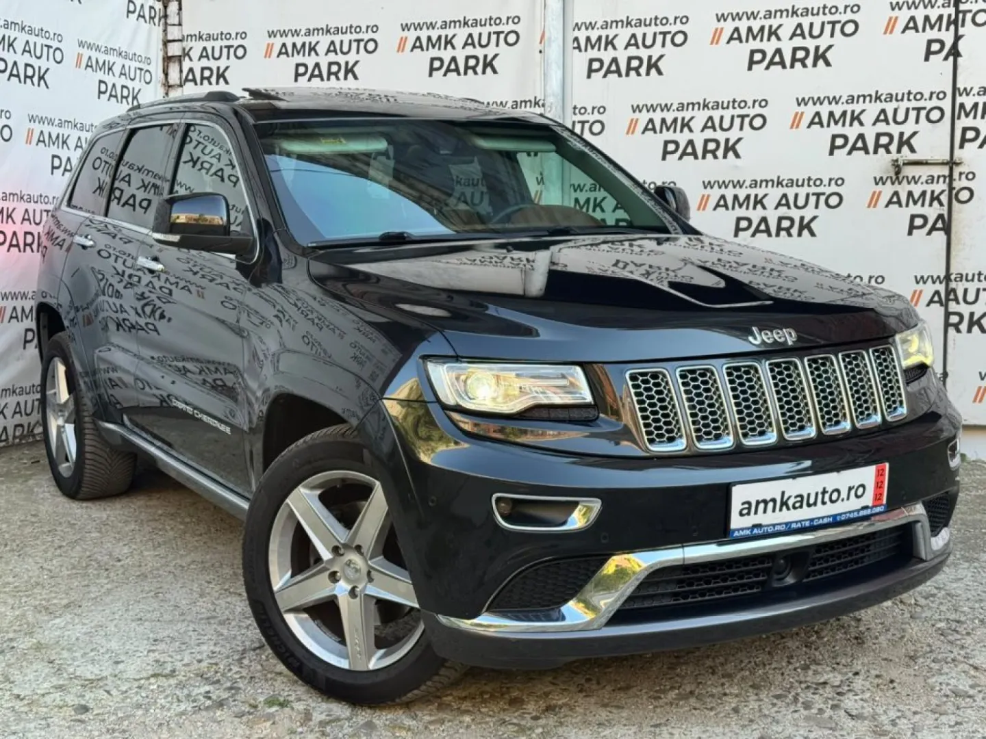 Cumpara/ Vinde online Jeep Grand Cherokee 2015 SH, la cel mai bun pret pentru tine!