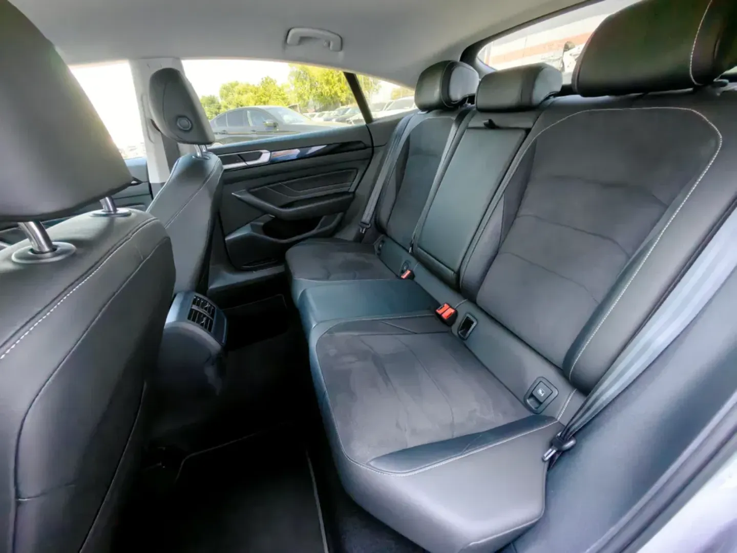 Cumpara/ Vinde online Volkswagen Arteon 2022 SH, la cel mai bun pret pentru tine!
