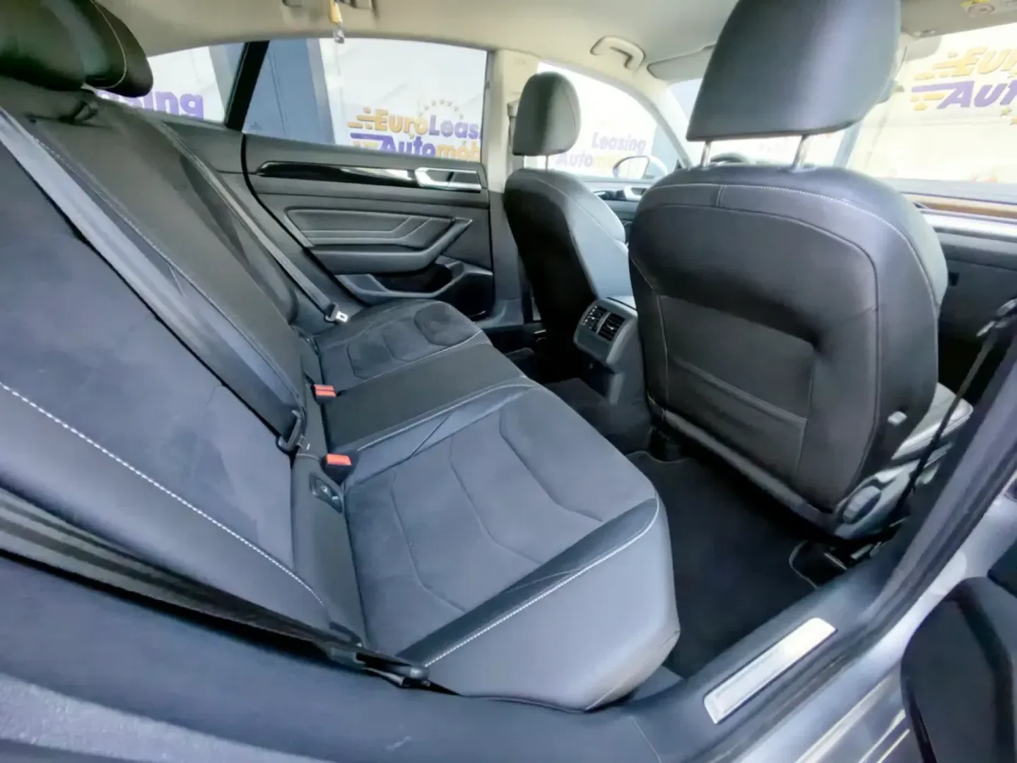 Cumpara/ Vinde online Volkswagen Arteon 2022 SH, la cel mai bun pret pentru tine!