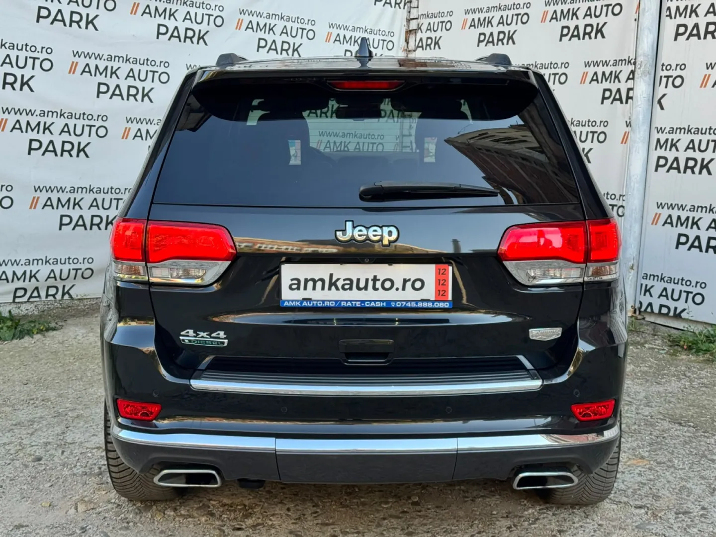 Cumpara/ Vinde online Jeep Grand Cherokee 2015 SH, la cel mai bun pret pentru tine!