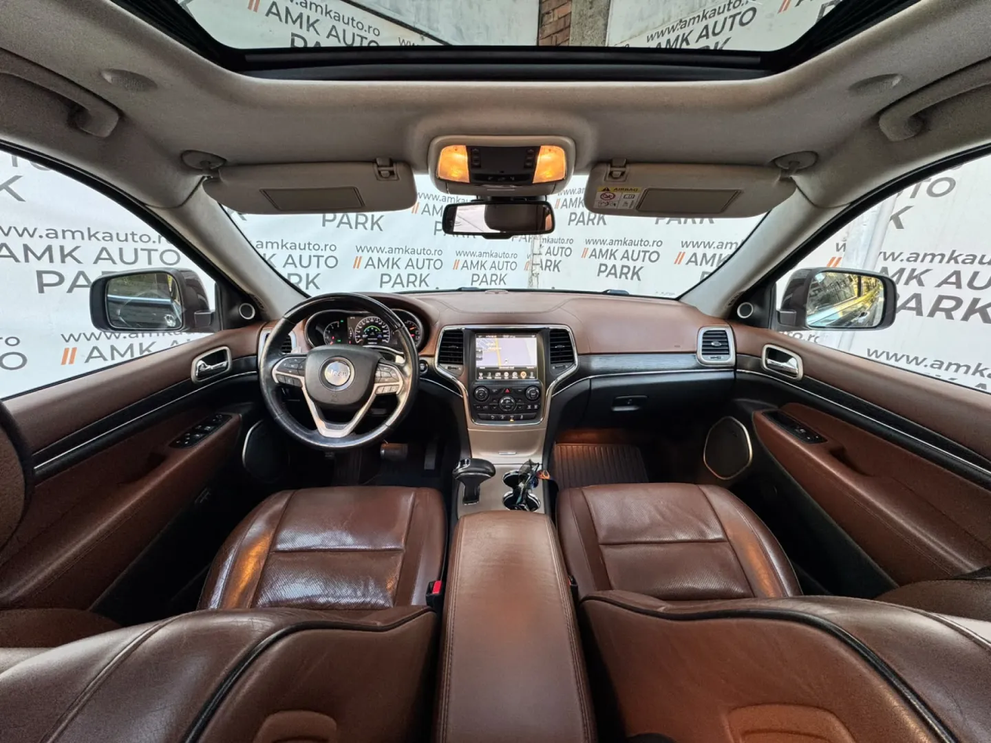 Cumpara/ Vinde online Jeep Grand Cherokee 2015 SH, la cel mai bun pret pentru tine!