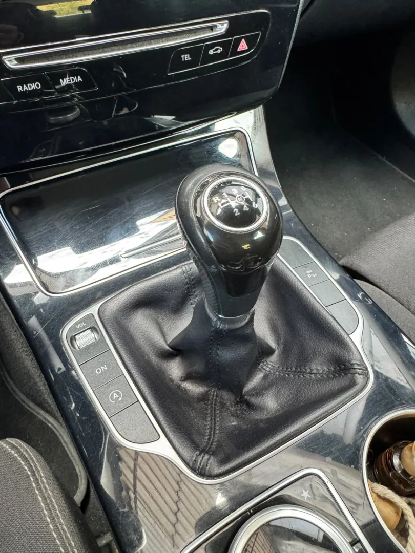 Cumpara/ Vinde online Mercedes-Benz C-Class 2014 SH, la cel mai bun pret pentru tine!