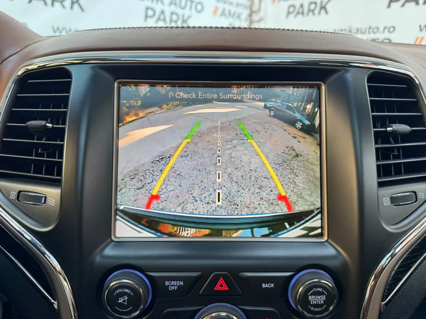 Cumpara/ Vinde online Jeep Grand Cherokee 2015 SH, la cel mai bun pret pentru tine!
