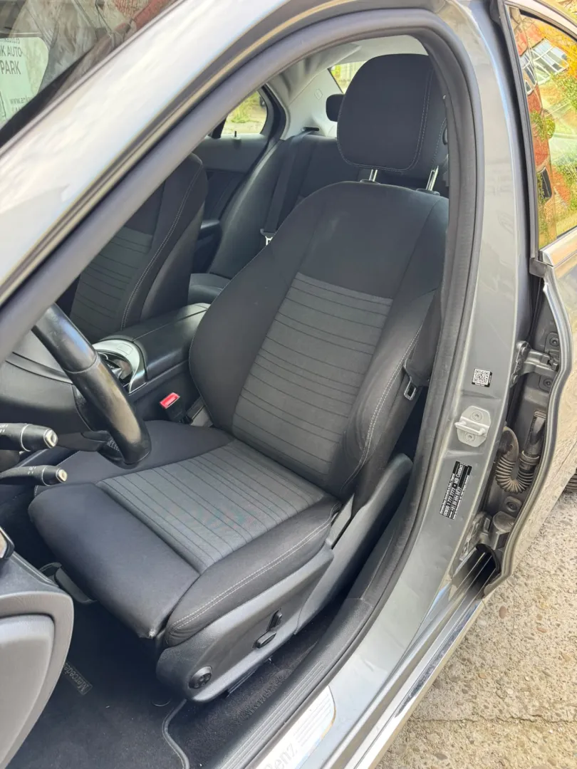 Cumpara/ Vinde online Mercedes-Benz C-Class 2014 SH, la cel mai bun pret pentru tine!