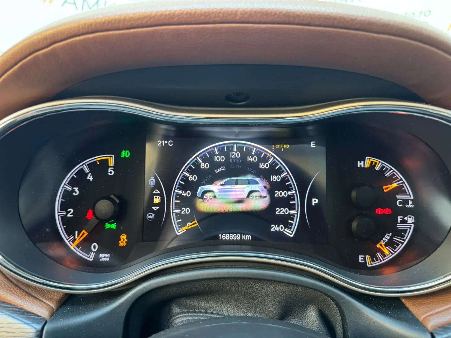 Cumpara/ Vinde online Jeep Grand Cherokee 2015 SH, la cel mai bun pret pentru tine!