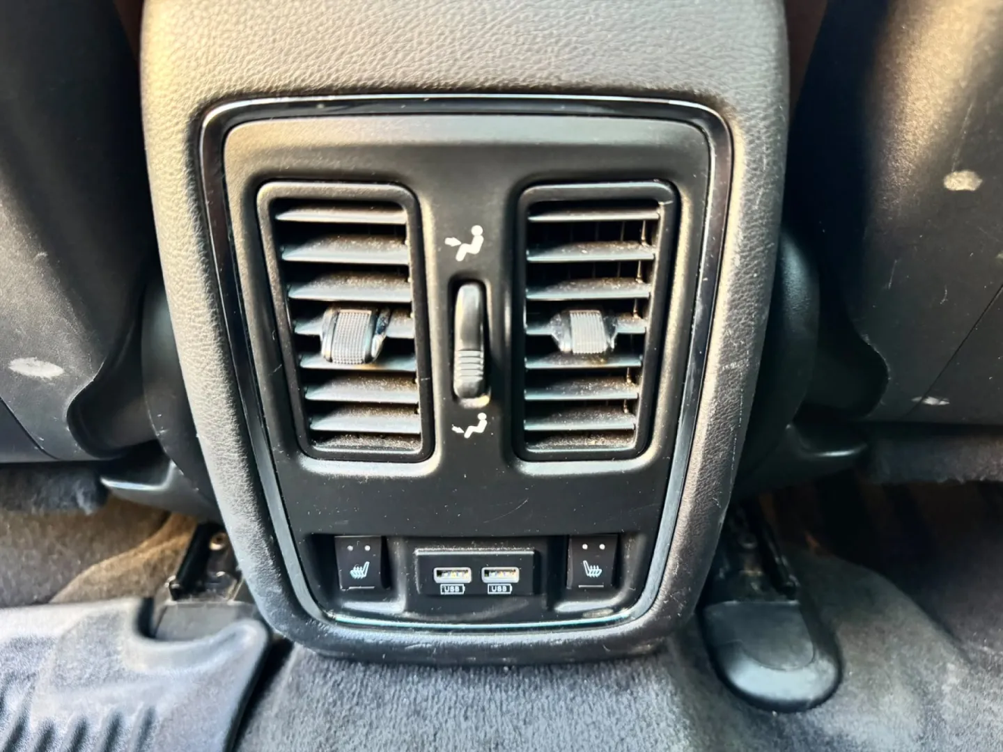 Cumpara/ Vinde online Jeep Grand Cherokee 2015 SH, la cel mai bun pret pentru tine!