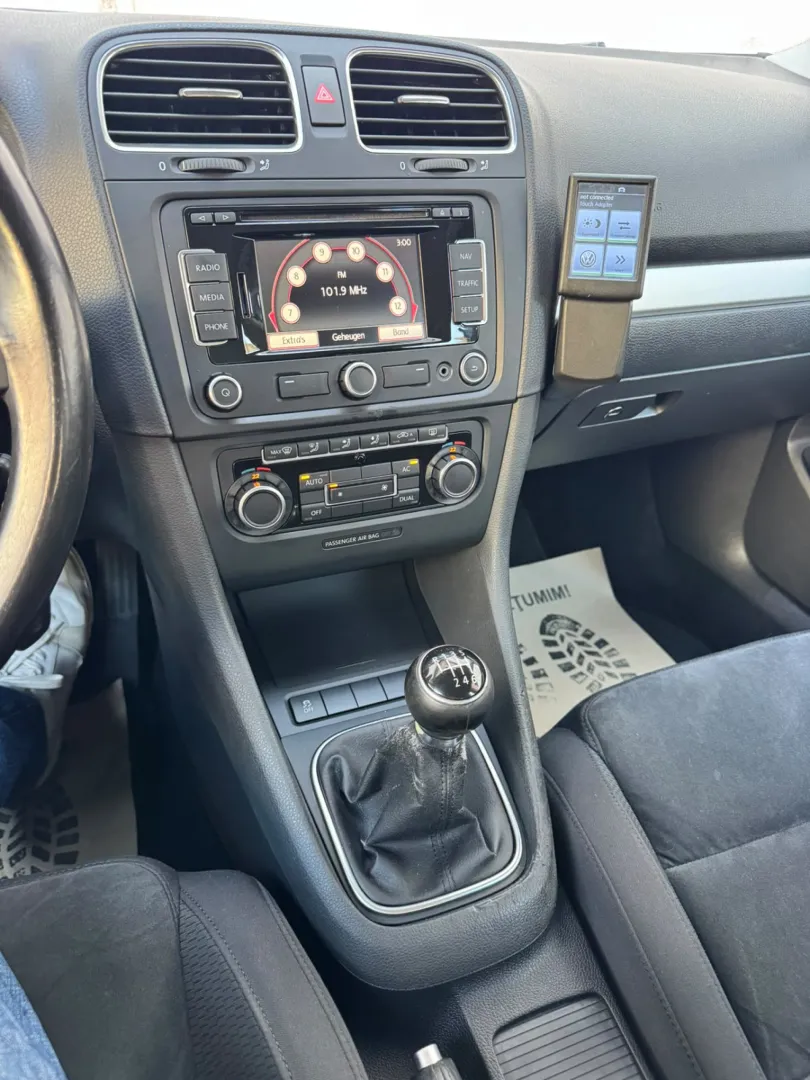 Cumpara/ Vinde online Volkswagen Golf 2010 SH, la cel mai bun pret pentru tine!