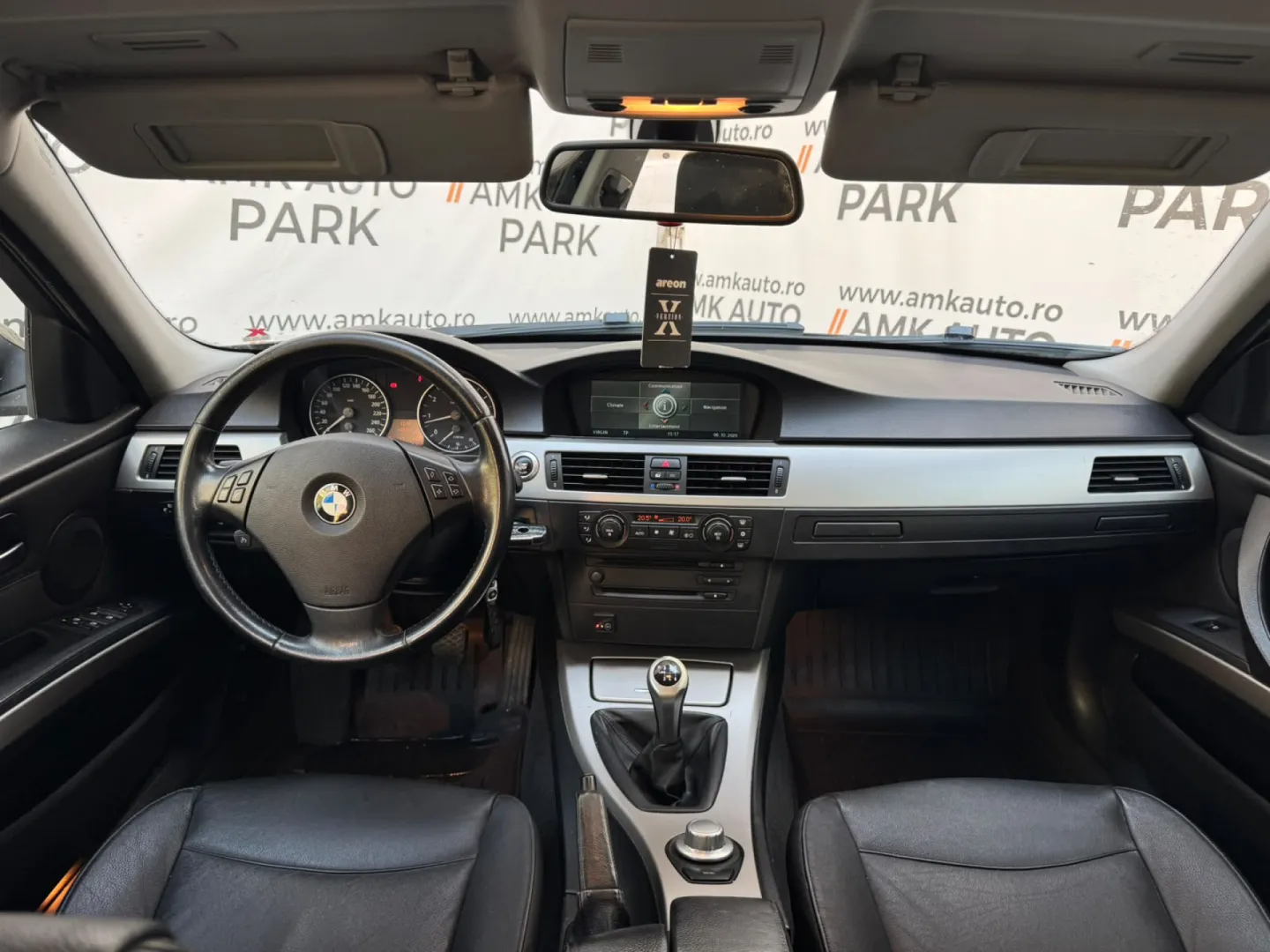Cumpara/ Vinde online BMW 320 2006 SH, la cel mai bun pret pentru tine!