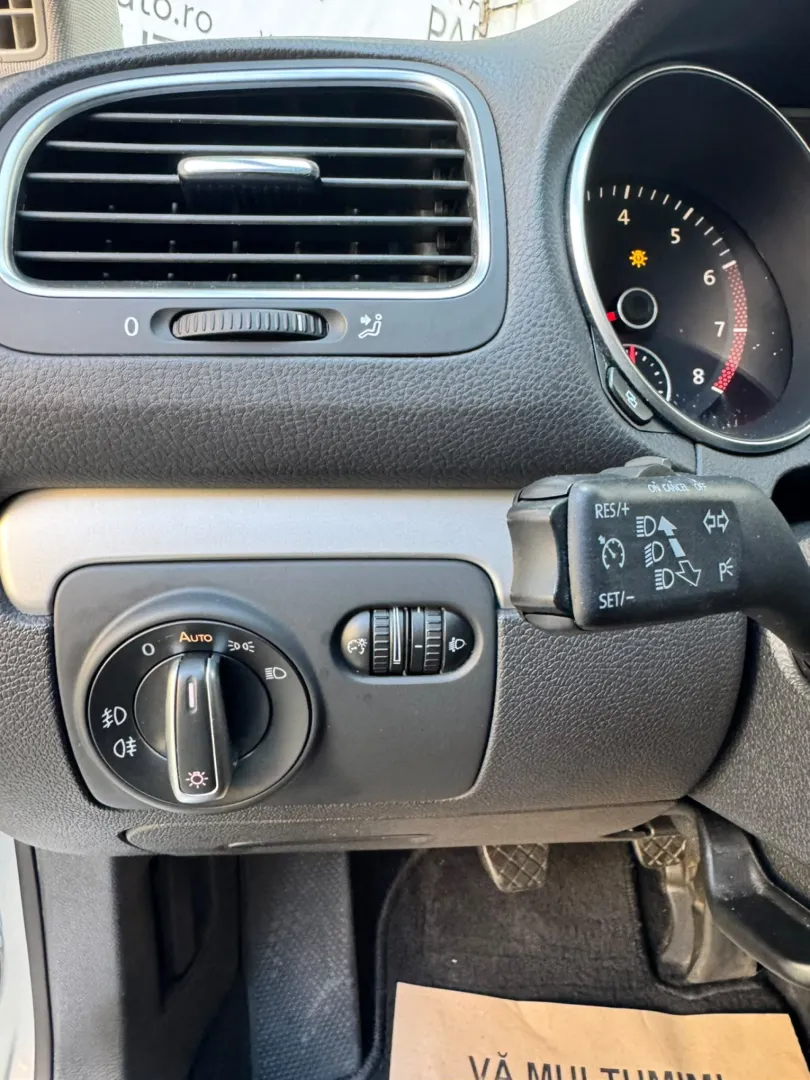 Cumpara/ Vinde online Volkswagen Golf 2010 SH, la cel mai bun pret pentru tine!