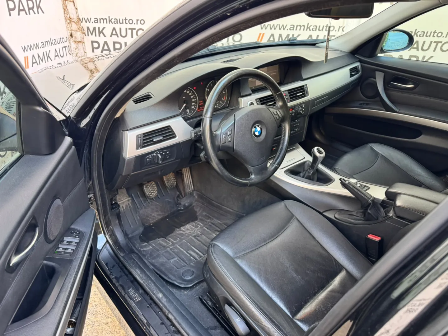 Cumpara/ Vinde online BMW 320 2006 SH, la cel mai bun pret pentru tine!