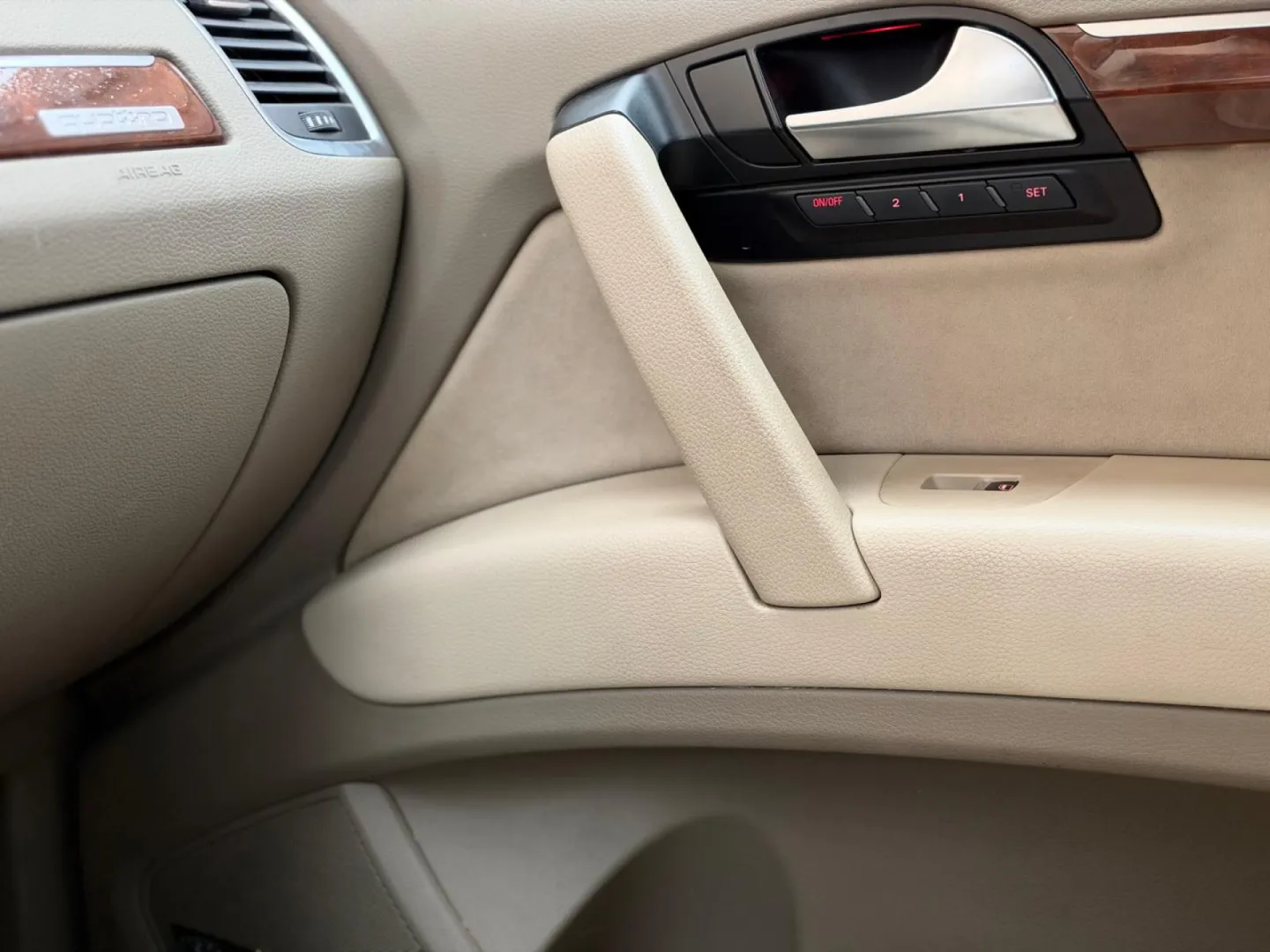 Cumpara/ Vinde online Audi Q7 2011 SH, la cel mai bun pret pentru tine!