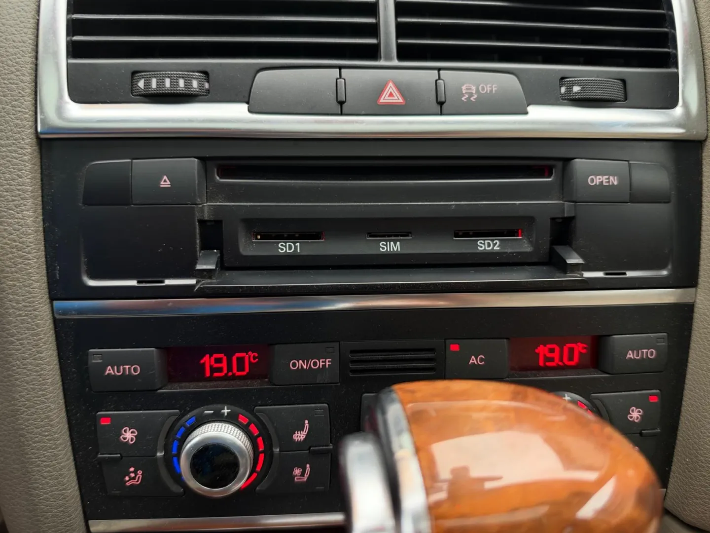 Cumpara/ Vinde online Audi Q7 2011 SH, la cel mai bun pret pentru tine!