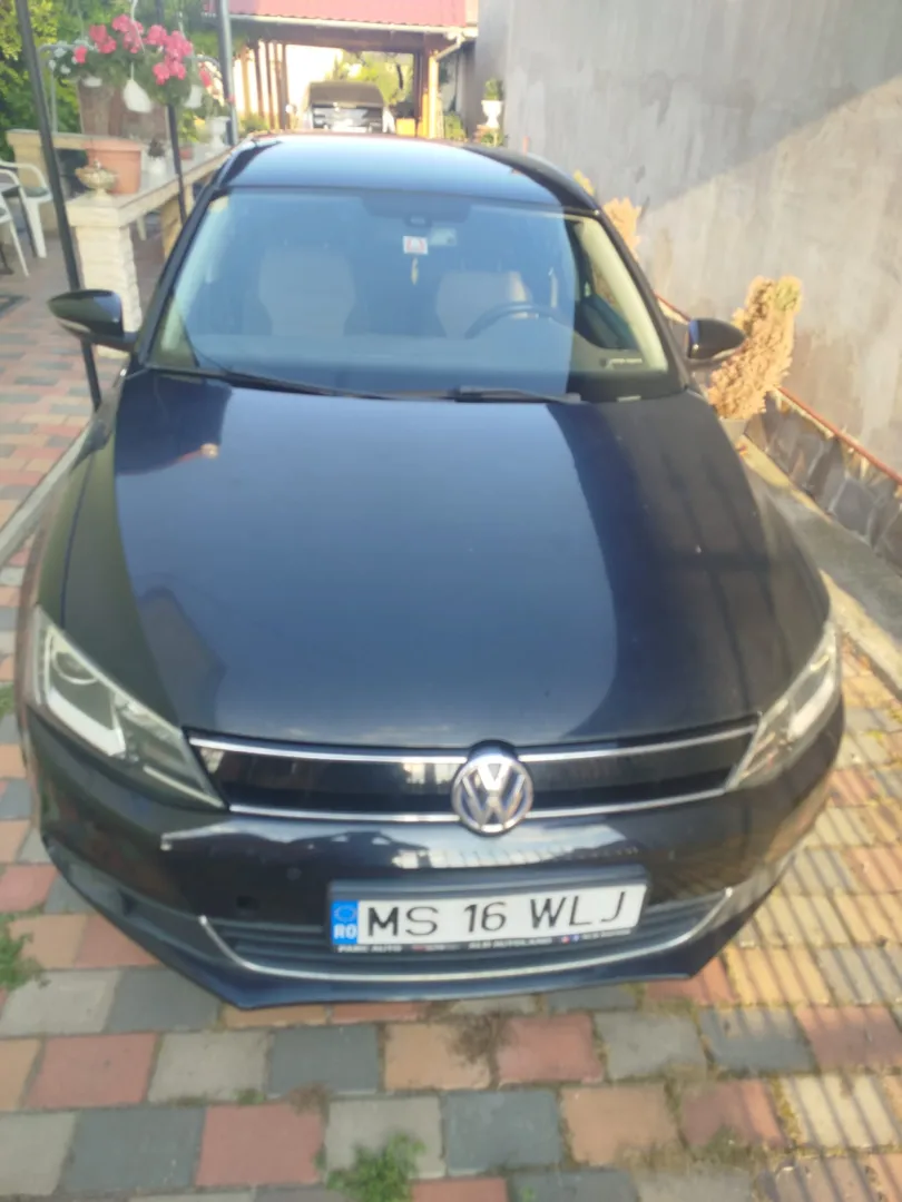 Cumpara/ Vinde online Volkswagen Jetta 2013 SH, la cel mai bun pret pentru tine!