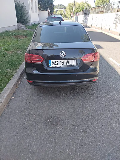 Cumpără / Vinde Volkswagen Jetta 2013 SH, la cel mai bun pret pentru tine!