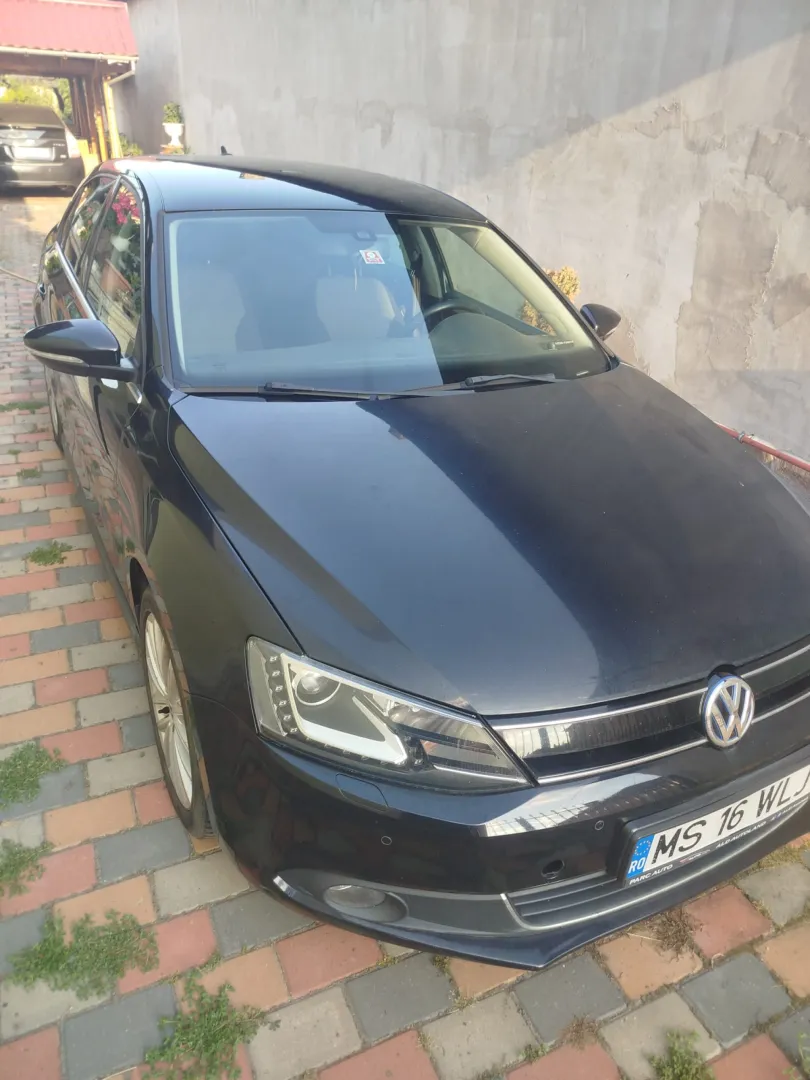 Cumpara/ Vinde online Volkswagen Jetta 2013 SH, la cel mai bun pret pentru tine!