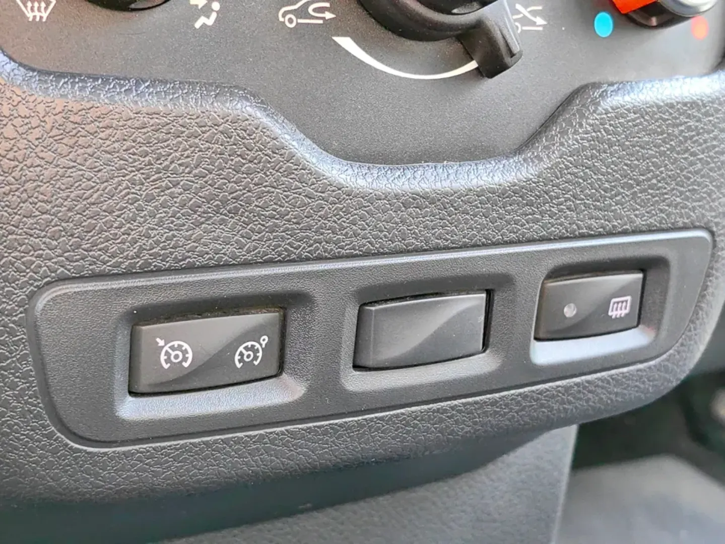 Cumpara/ Vinde online Dacia Lodgy 2021 SH, la cel mai bun pret pentru tine!