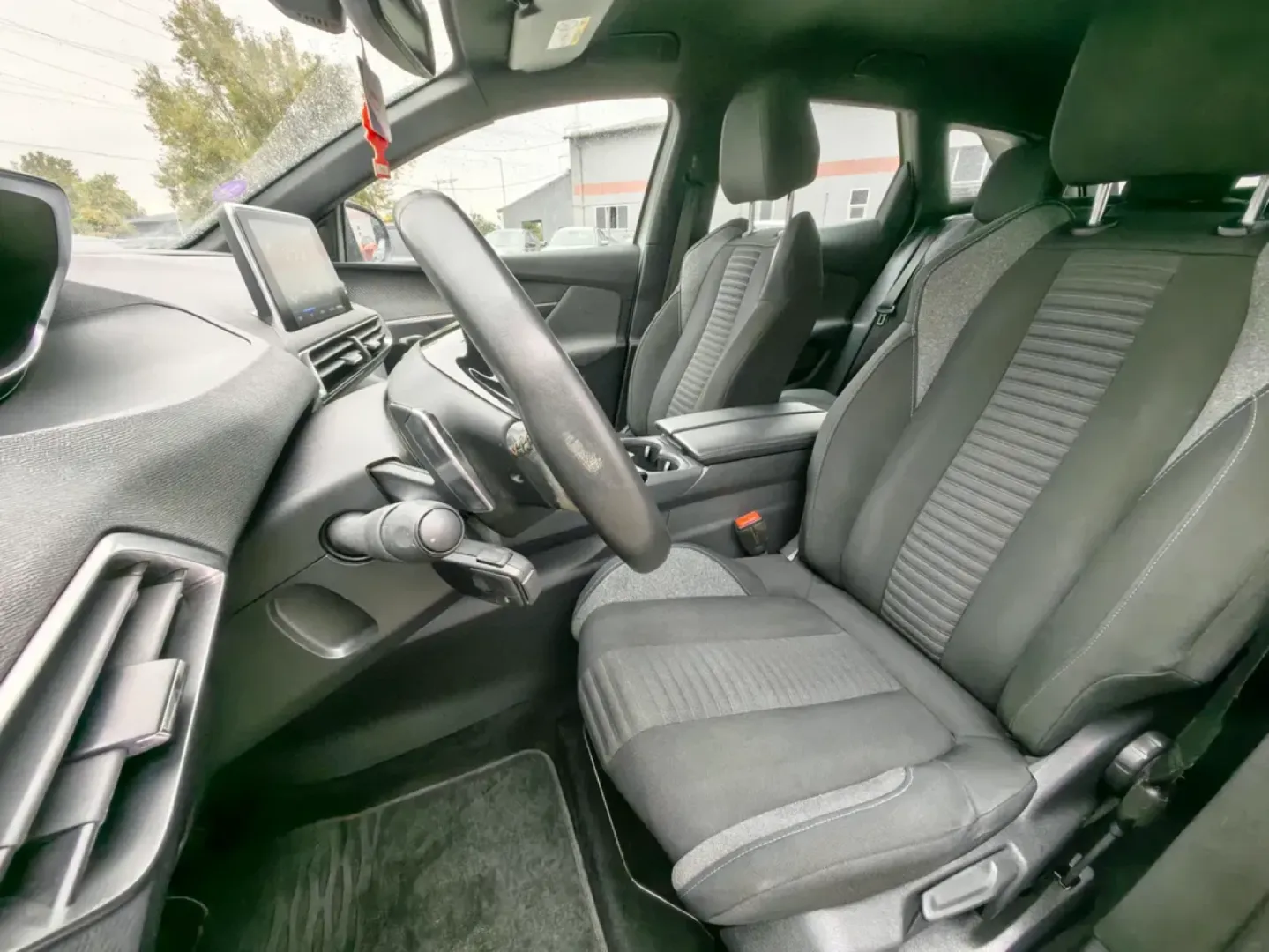 Cumpara/ Vinde online Peugeot 3008 2023 SH, la cel mai bun pret pentru tine!