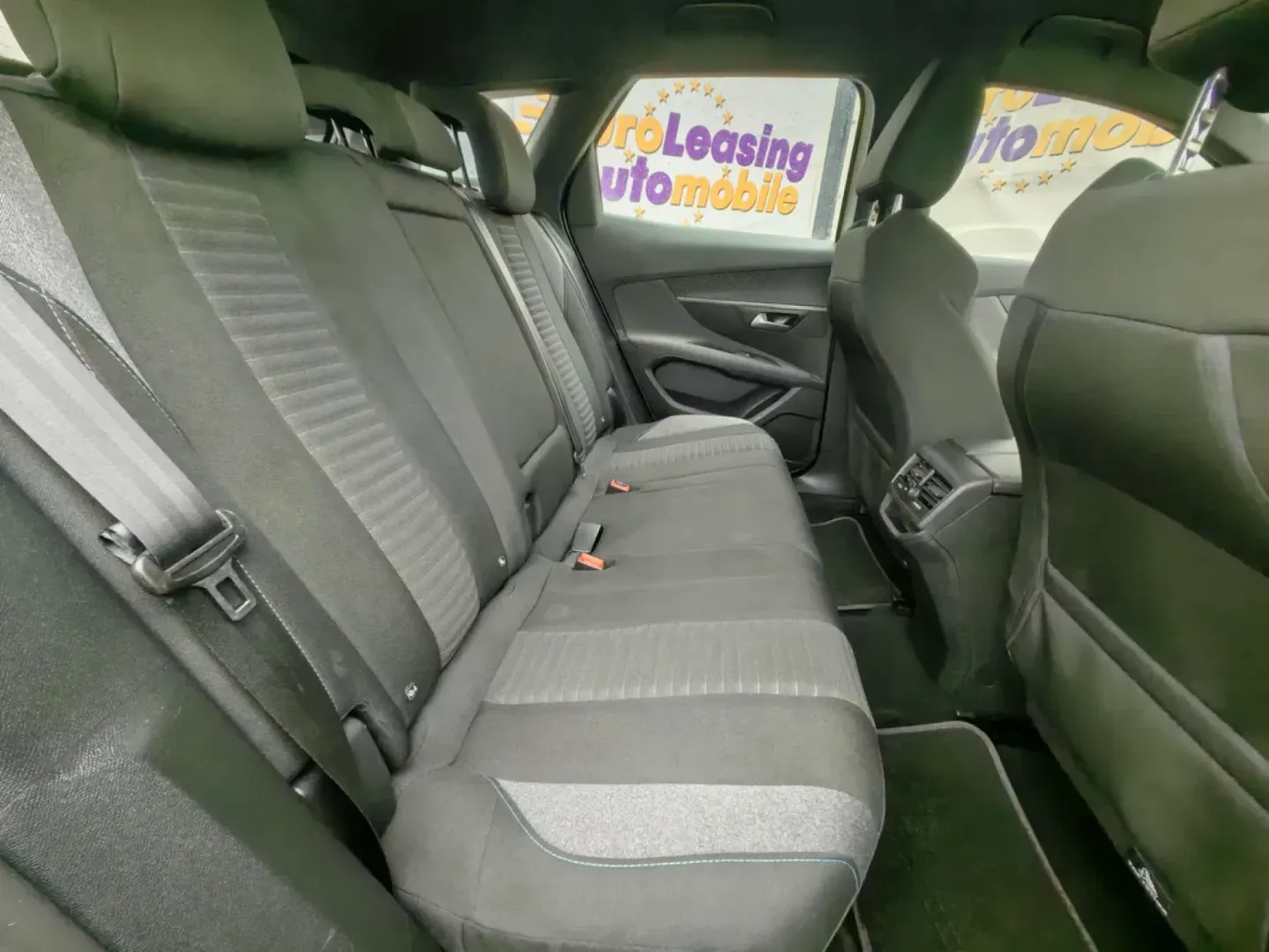 Cumpara/ Vinde online Peugeot 3008 2023 SH, la cel mai bun pret pentru tine!