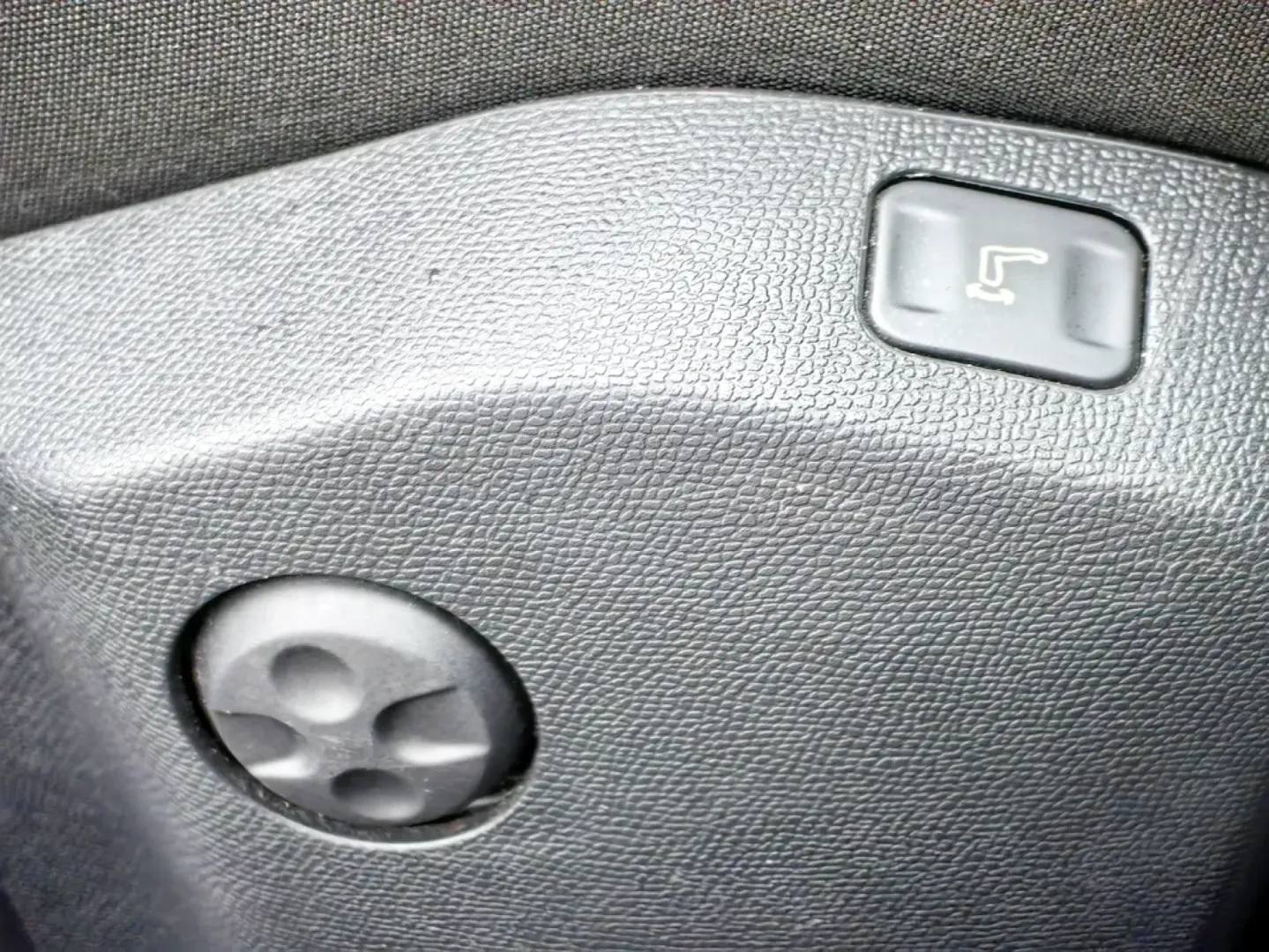 Cumpara/ Vinde online Peugeot 308 2023 SH, la cel mai bun pret pentru tine!