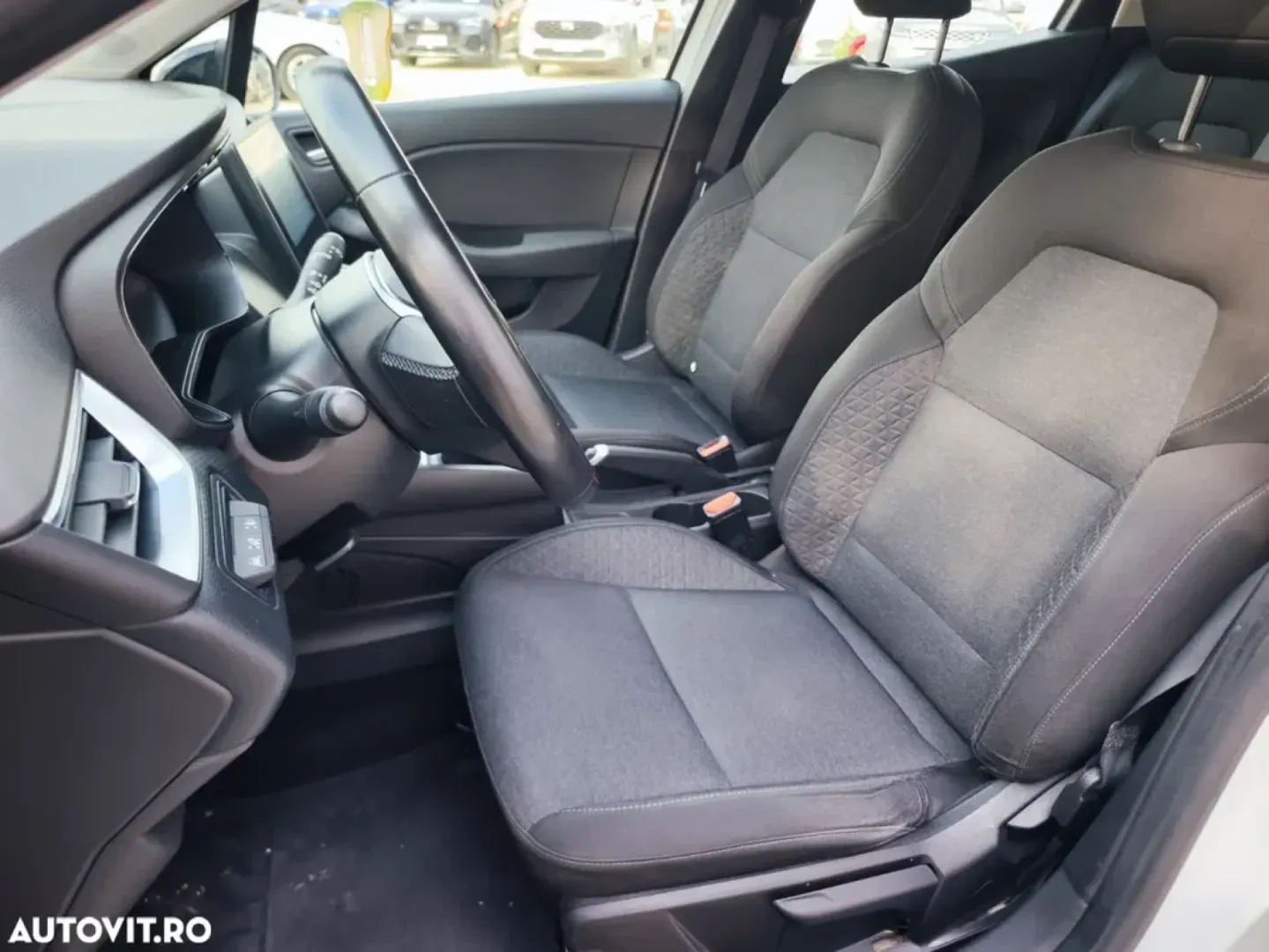 Cumpara/ Vinde online Renault Clio 2023 SH, la cel mai bun pret pentru tine!