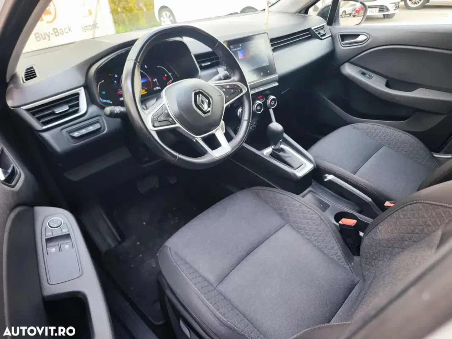 Cumpara/ Vinde online Renault Clio 2023 SH, la cel mai bun pret pentru tine!