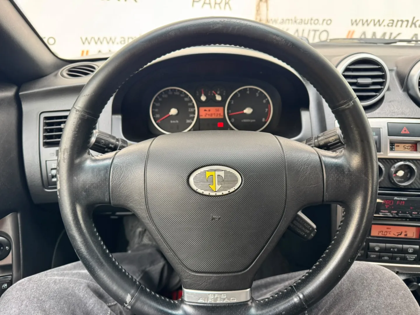 Cumpara/ Vinde online Hyundai Coupe 2001 SH, la cel mai bun pret pentru tine!