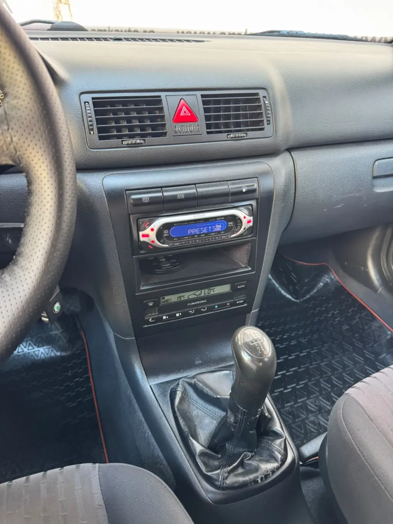 Cumpara/ Vinde online Skoda Octavia 2002 SH, la cel mai bun pret pentru tine!