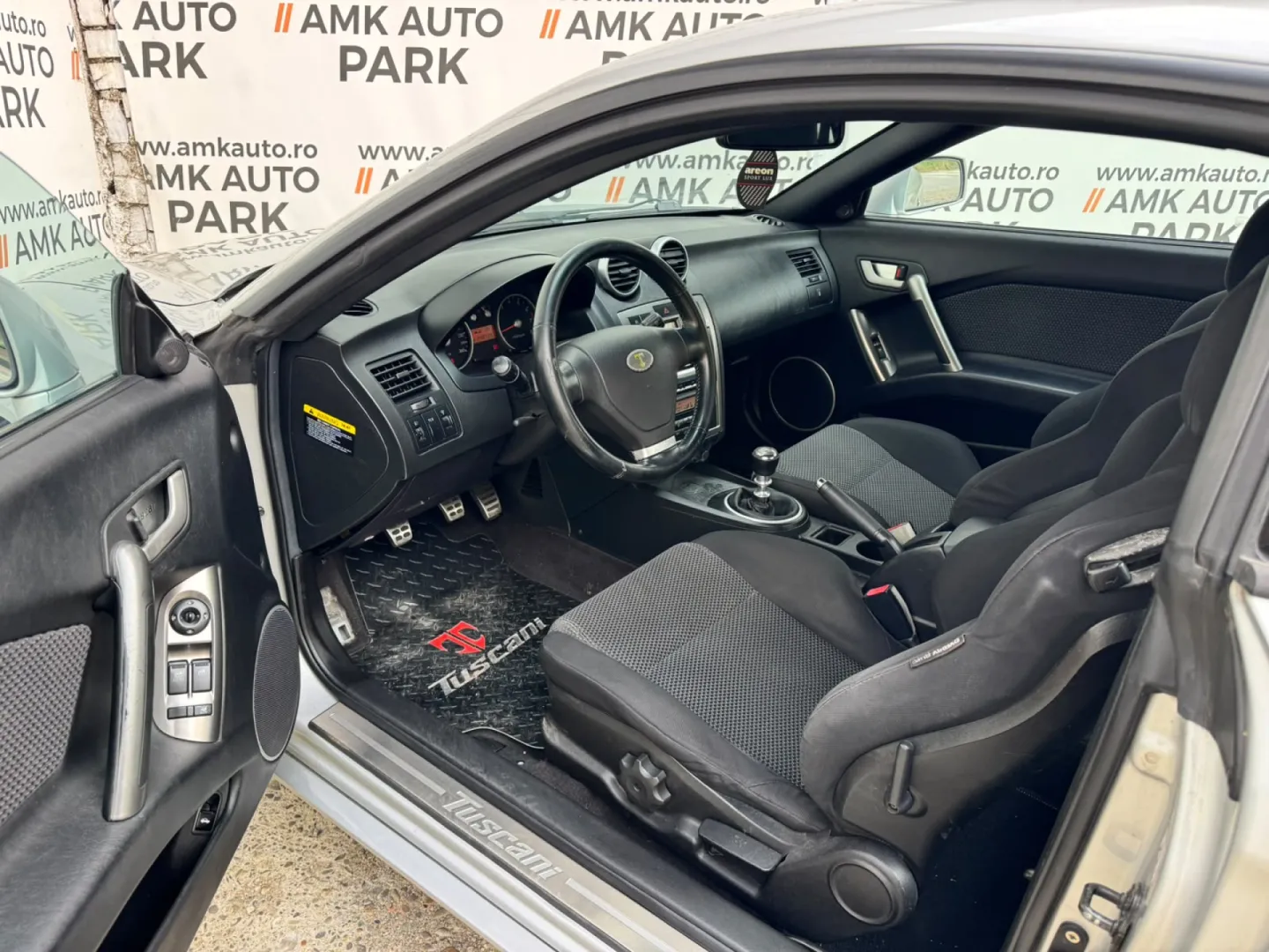 Cumpara/ Vinde online Hyundai Coupe 2001 SH, la cel mai bun pret pentru tine!