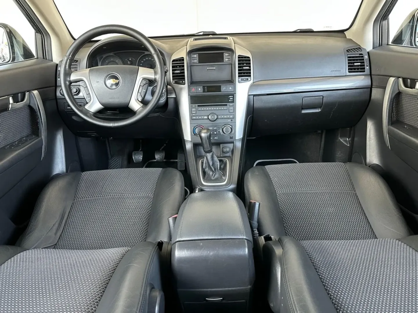 Cumpara/ Vinde online Chevrolet Captiva 2010 SH, la cel mai bun pret pentru tine!