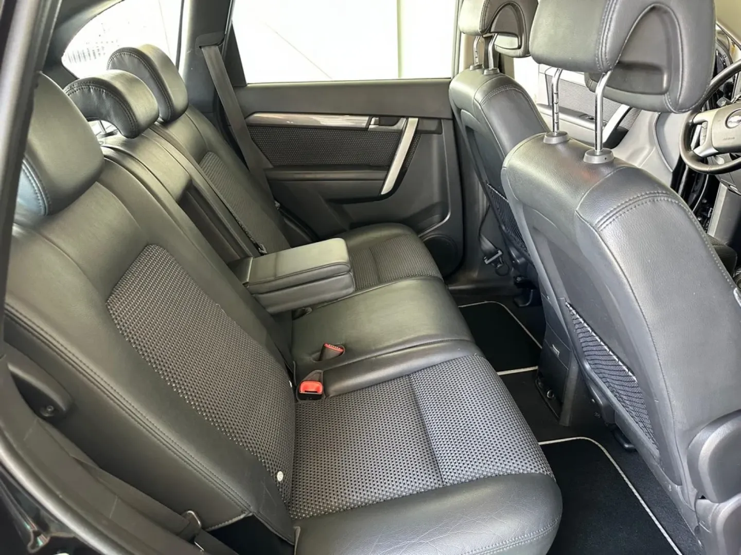 Cumpara/ Vinde online Chevrolet Captiva 2010 SH, la cel mai bun pret pentru tine!