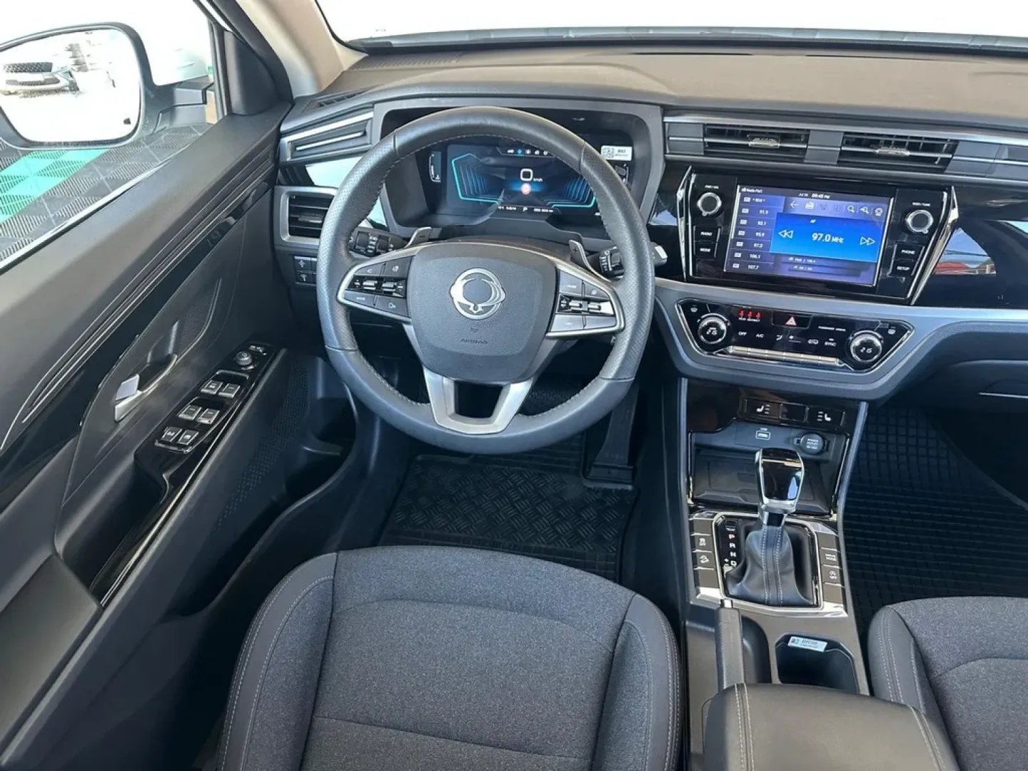 Cumpara/ Vinde online Ssangyong Korando 2024 SH, la cel mai bun pret pentru tine!