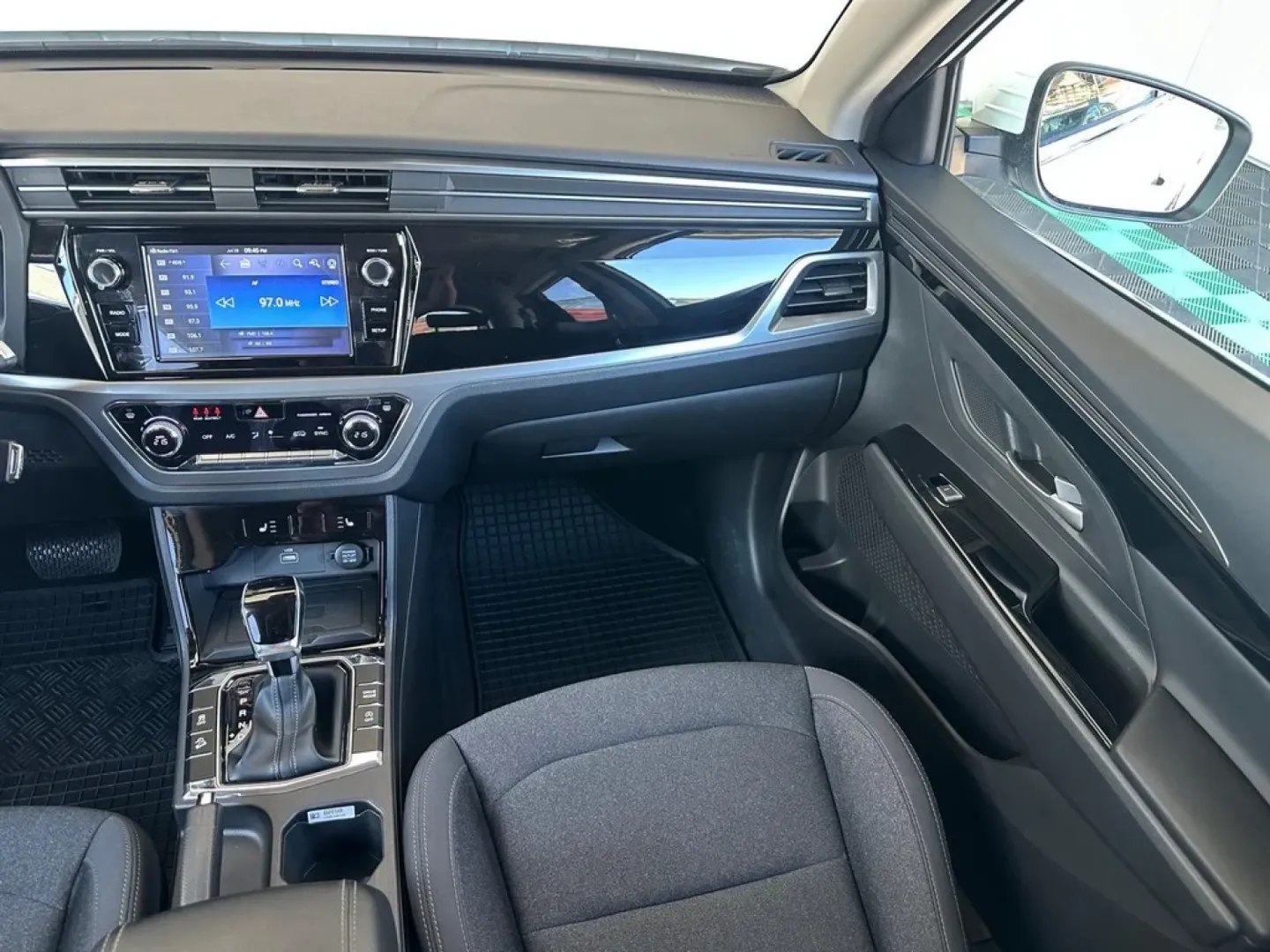 Cumpara/ Vinde online Ssangyong Korando 2024 SH, la cel mai bun pret pentru tine!