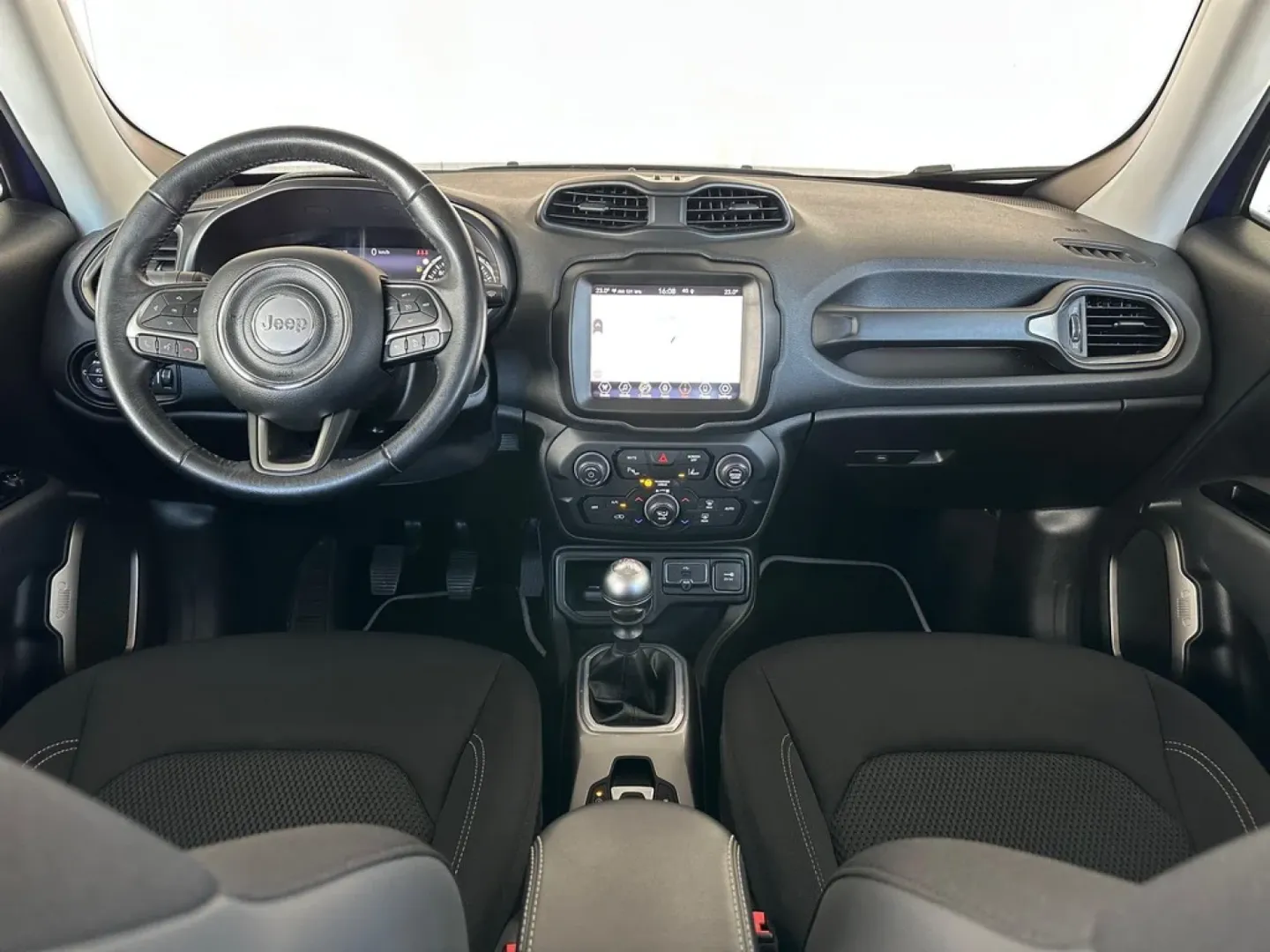 Cumpara/ Vinde online Jeep Renegade 2020 SH, la cel mai bun pret pentru tine!