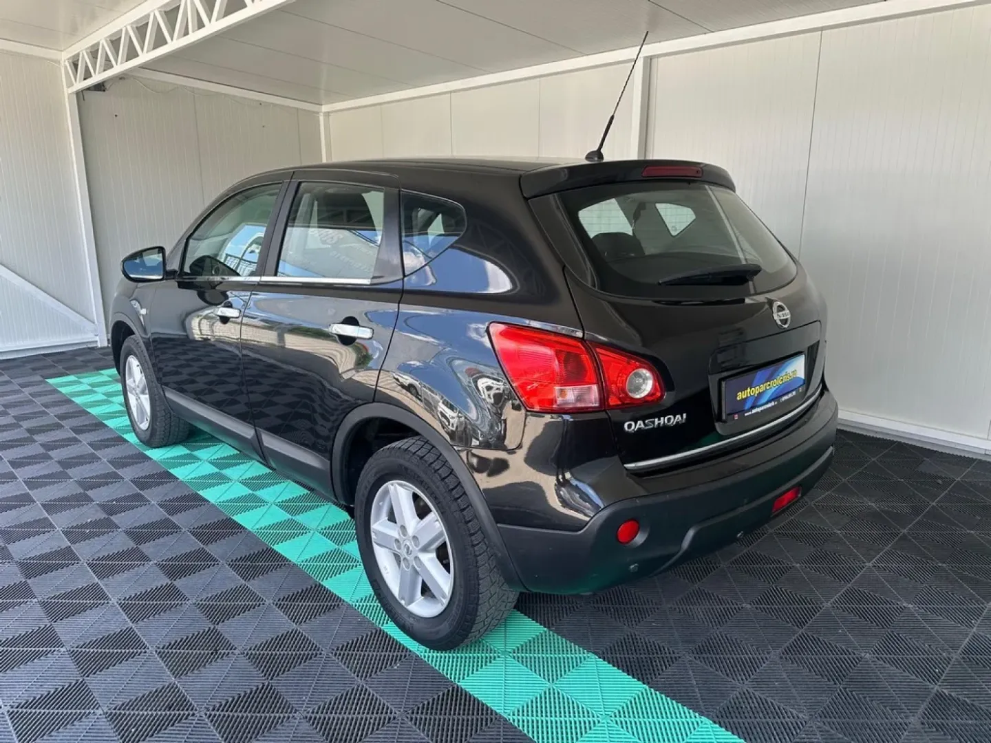 Cumpara/ Vinde online Nissan Qashqai 2008 SH, la cel mai bun pret pentru tine!