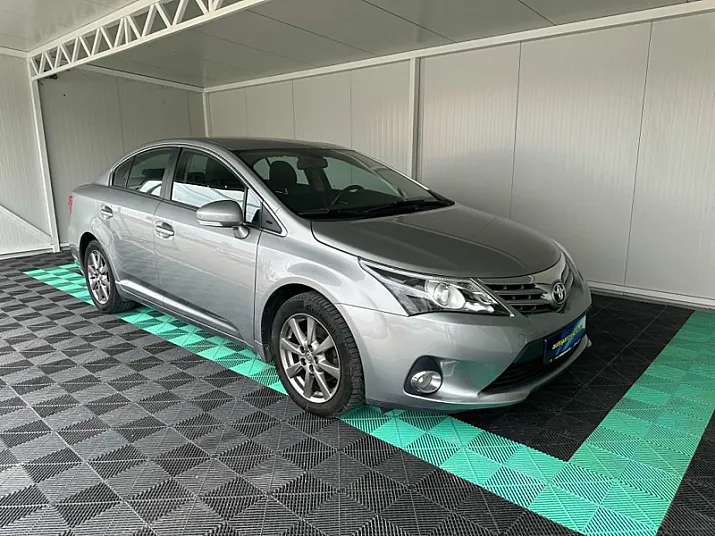 Cumpără / Vinde Toyota Avensis 2013 SH, la cel mai bun pret pentru tine!