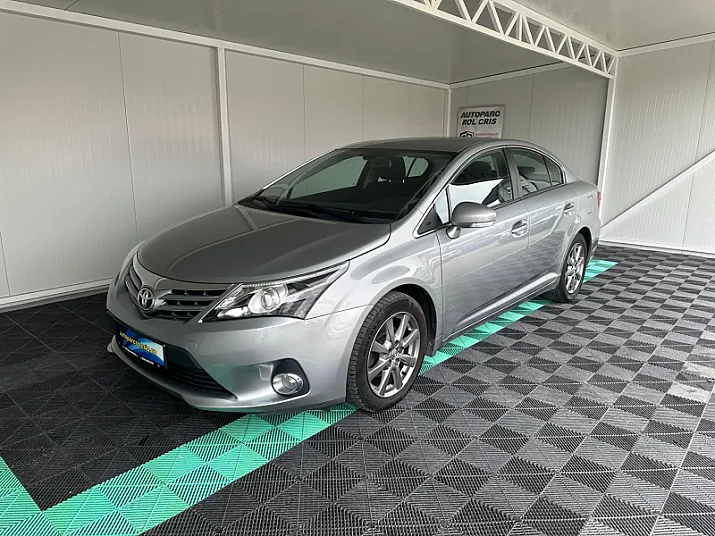 Cumpără / Vinde Toyota Avensis 2013 SH, la cel mai bun pret pentru tine!