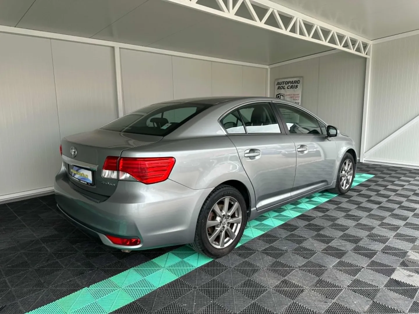 Cumpara/ Vinde online Toyota Avensis 2013 SH, la cel mai bun pret pentru tine!